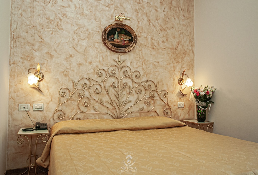 Viktoria Palace 47/76
