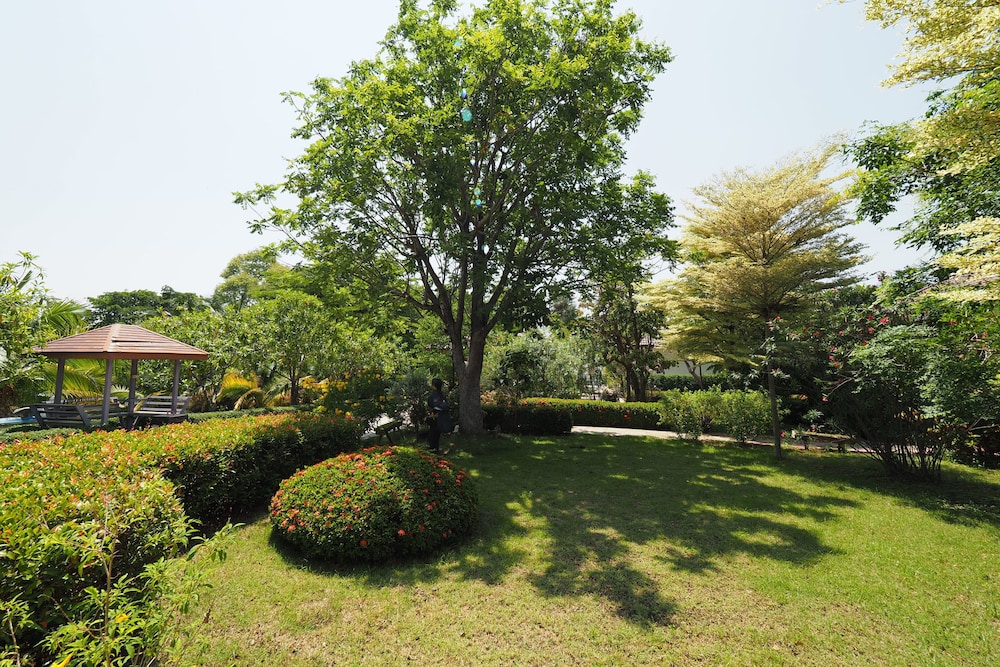 Baan Suan Resort Juree Punsuk 25/40