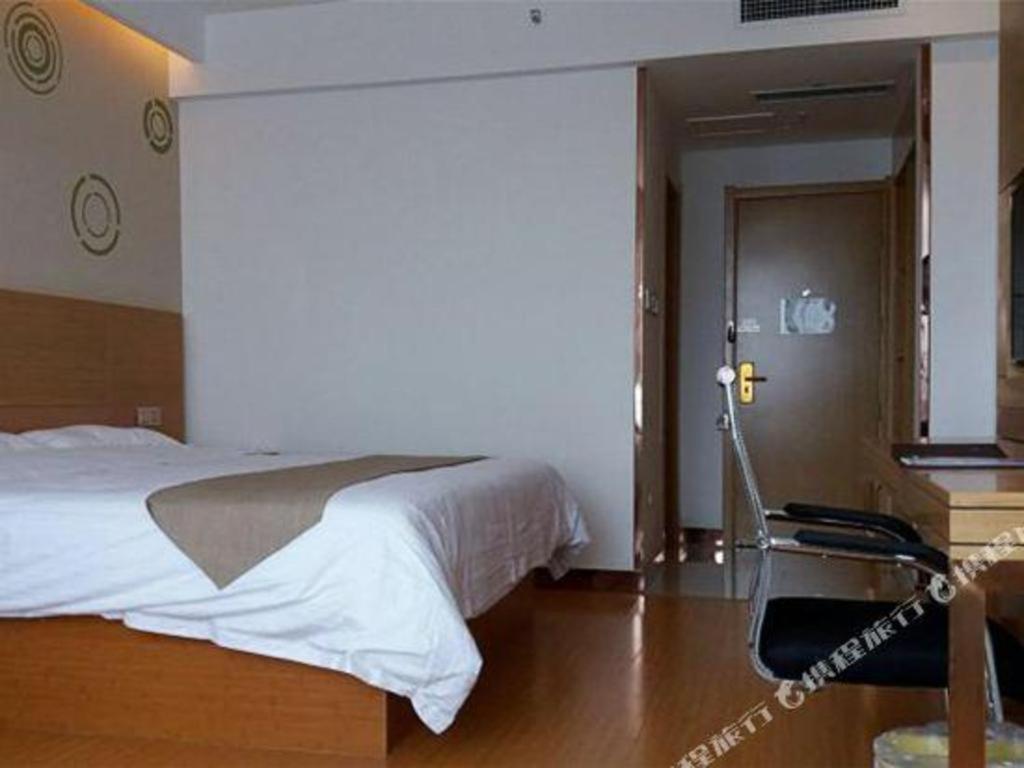 GreenTree Inn Heze Cao County Zhuangzhai Town Eastern Times City Business Hotel 34/47