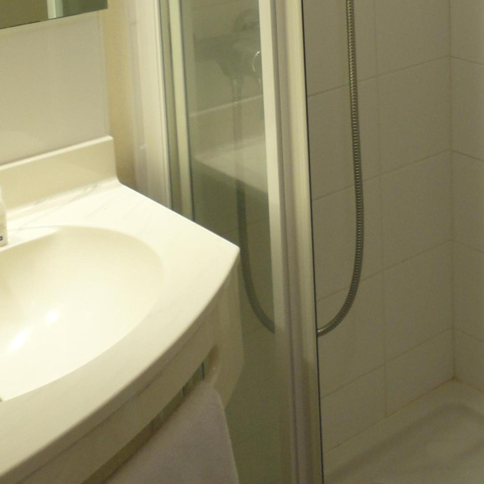 Room, Twin Beds, KYRIAD CHANTILLY 10/10