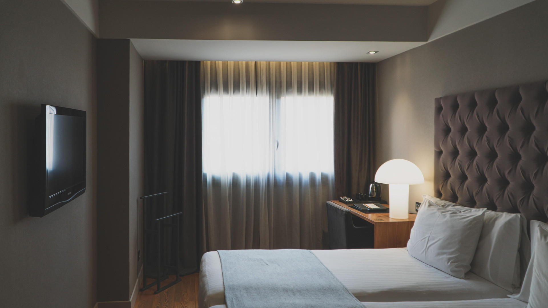 Room, Double Bed