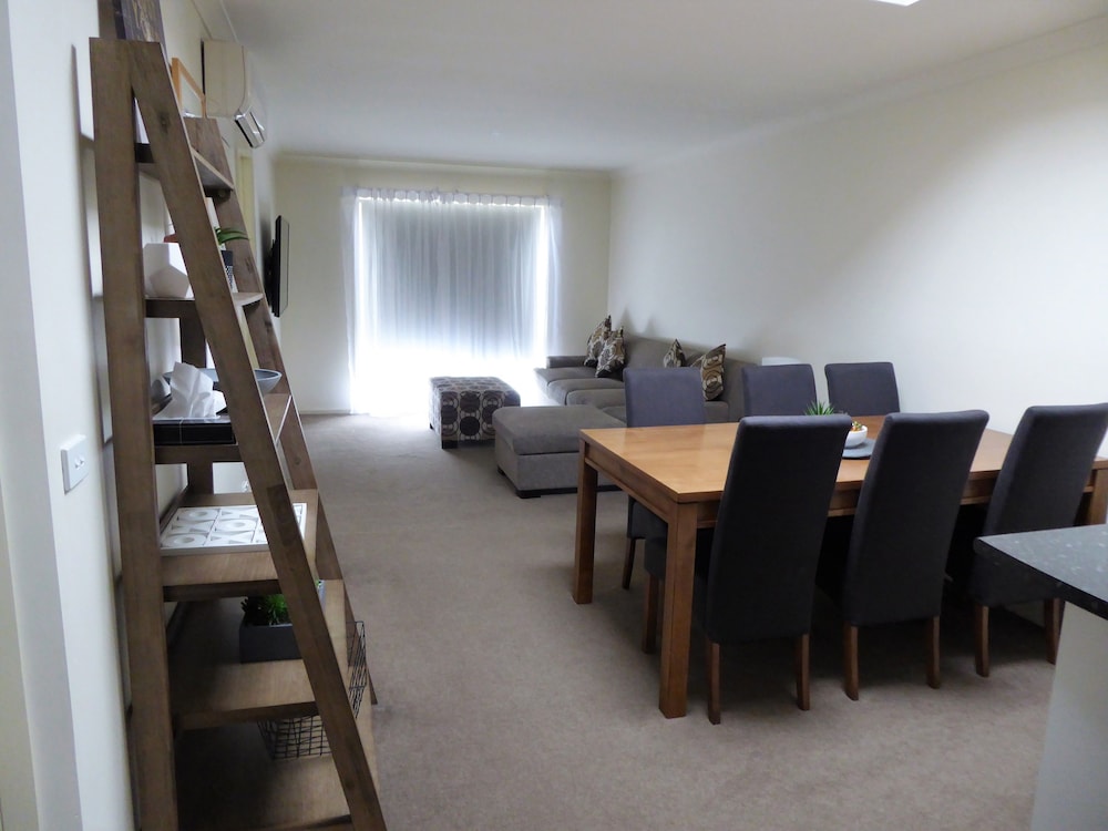 Lifestyle Apartments At Ferntree 53/66