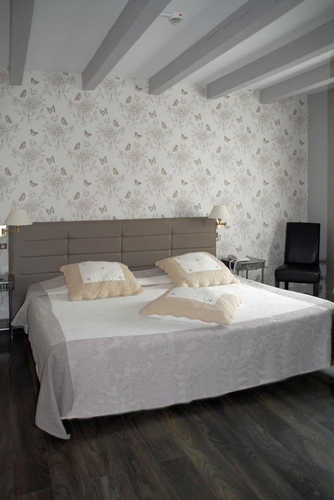 Hotel Ermitage 34/51
