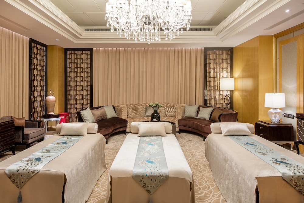 Crowne Plaza Yiwu Expo 31/50