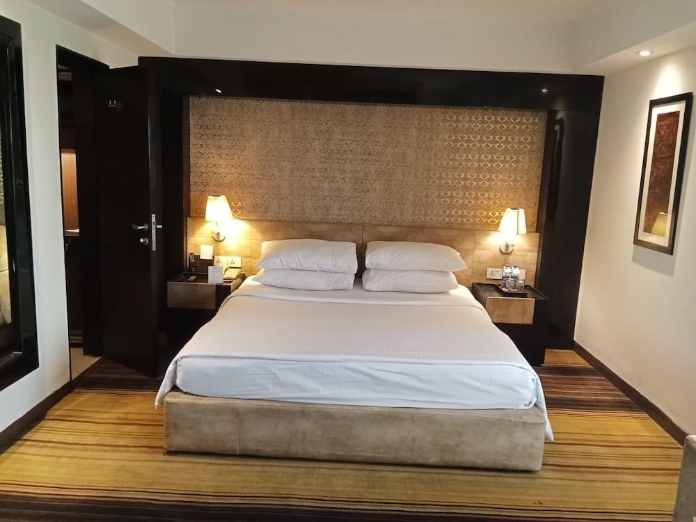 Fortune District Centre, Ghaziabad - Member ITC Hotels Group 14/65