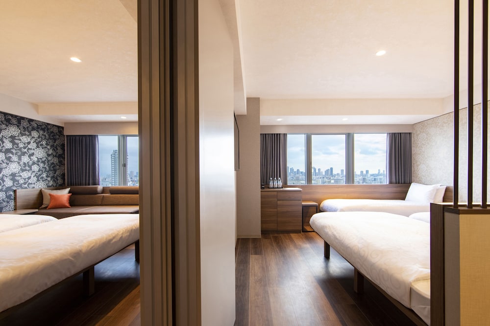 CONNECTING, HIGH FLOOR