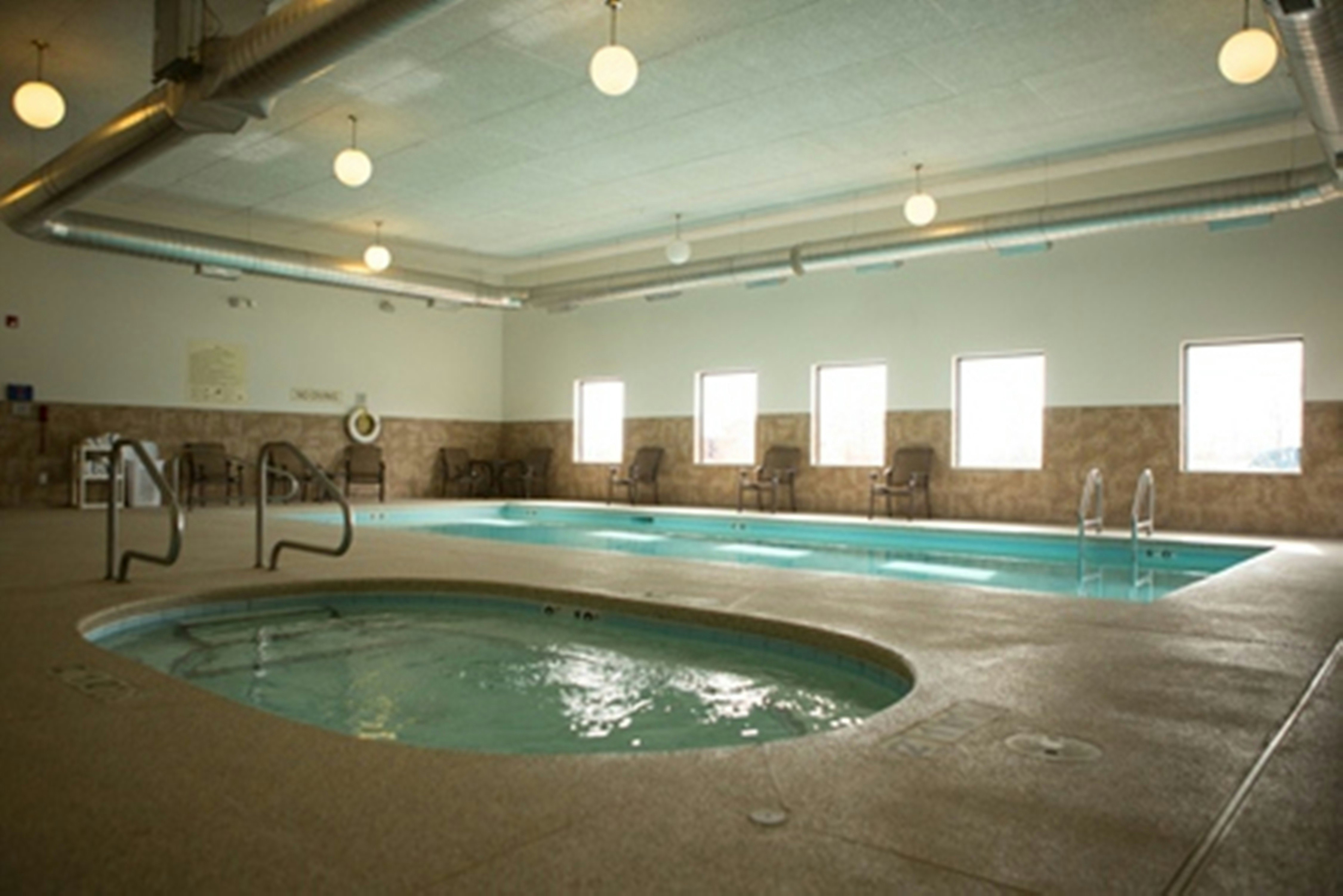 Hampton Inn Suites Scottsbluff Conference Center 4/22