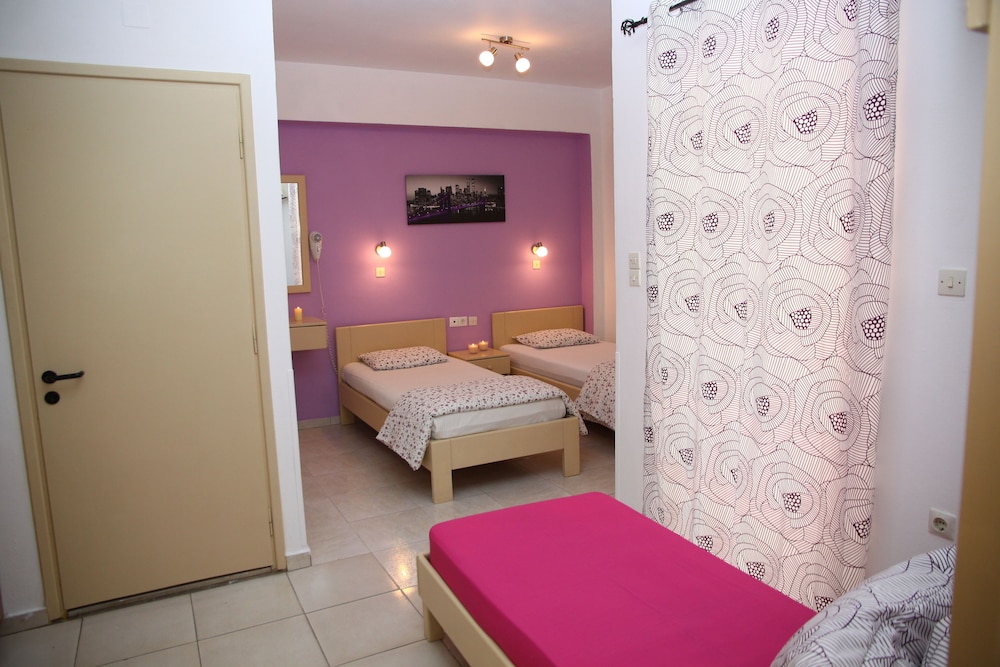 Happy Days Studios Malia 25/62