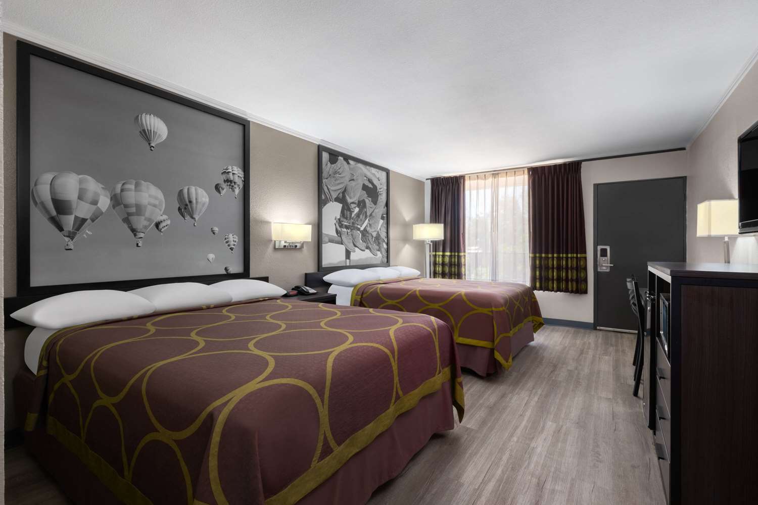 Super 8 By Wyndham Longview/North 12/42