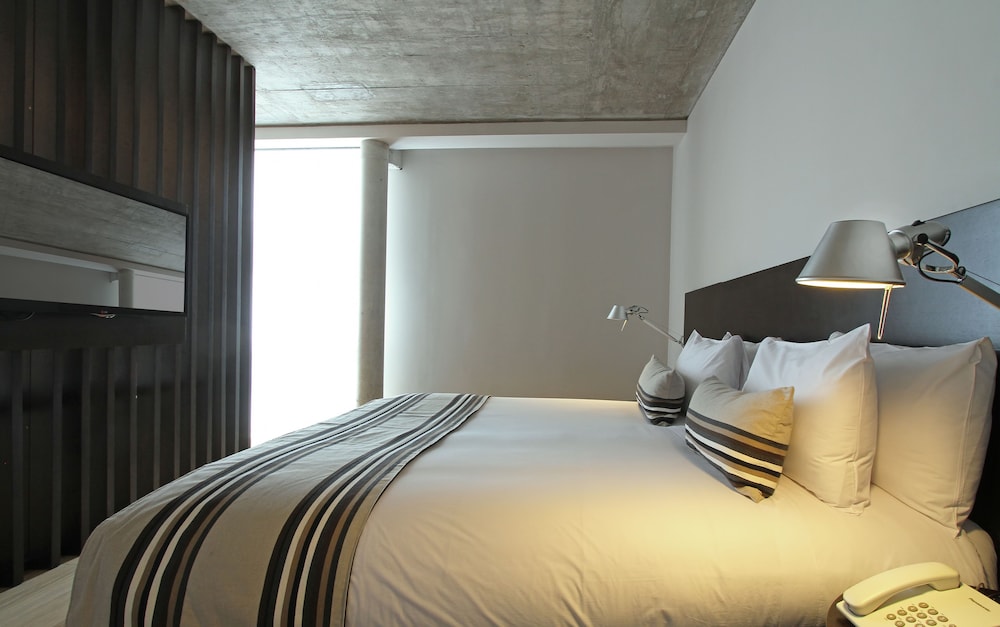 Anselmo Buenos Aires Curio Collection By Hilton 7/47