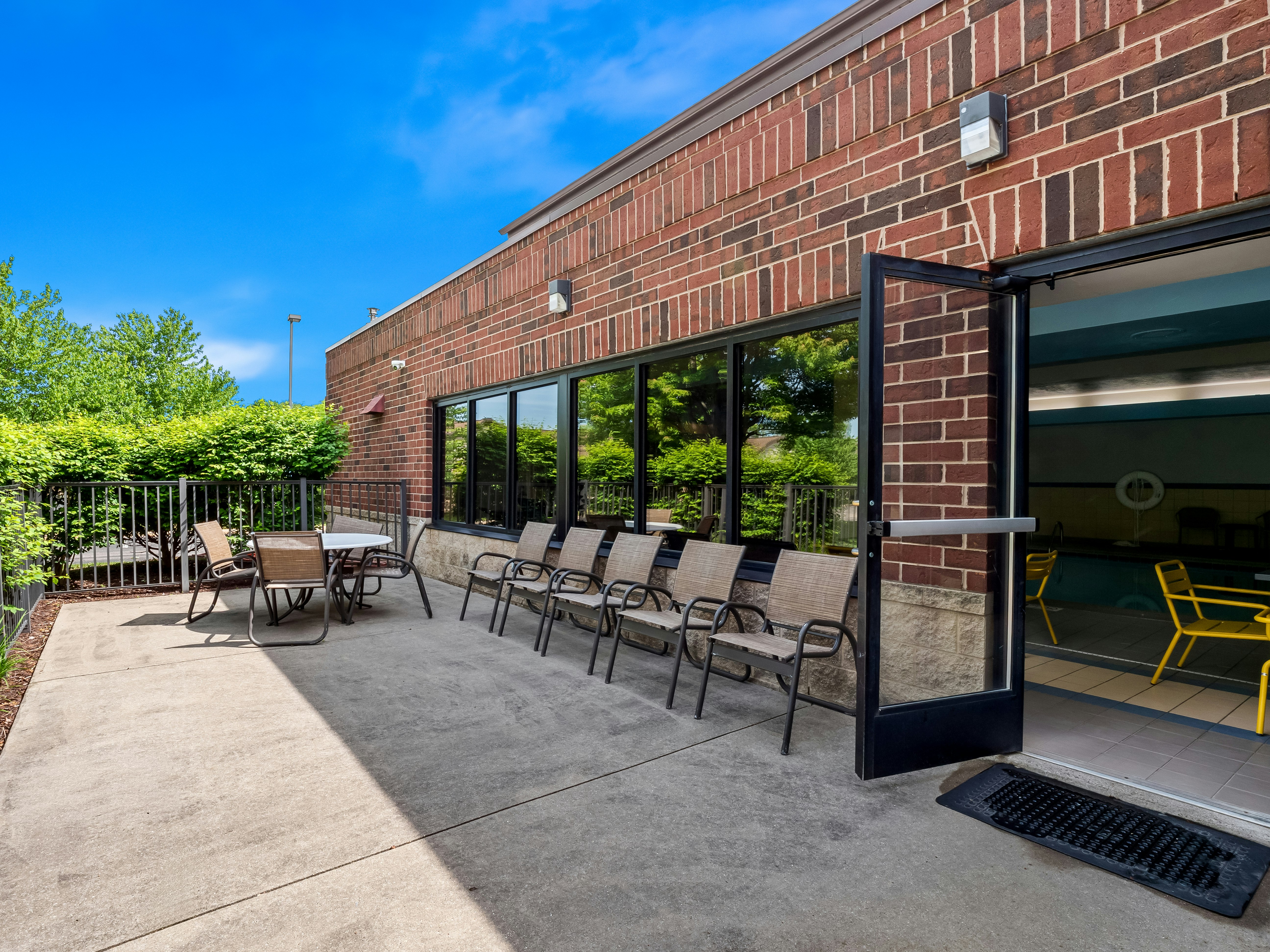 Hampton Inn & Suites East Lansing Okemos 34/80