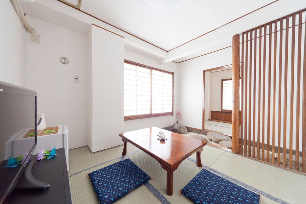 Business Hotel Shin-Okubo Sekitei 33/41