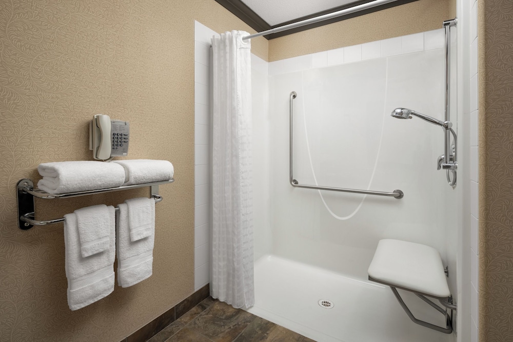 Pomeroy Hotel And Conference Centre Fort St John 52/54