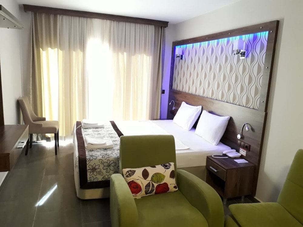 Dolphin Apart Hotel Sarigerme 27/67