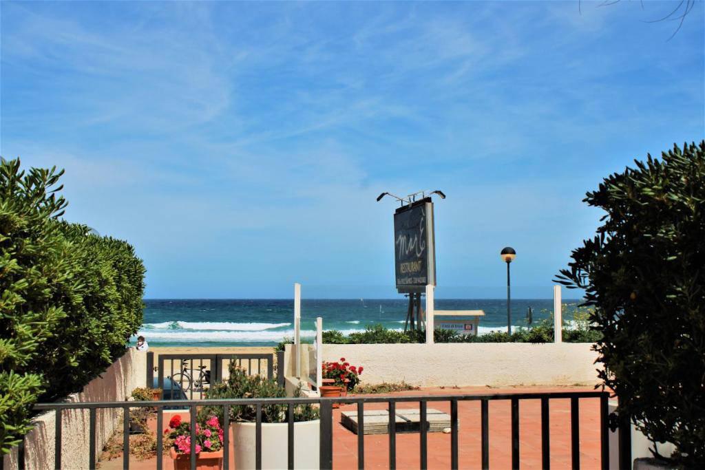 Zibibbo Beach Apartments 24/28