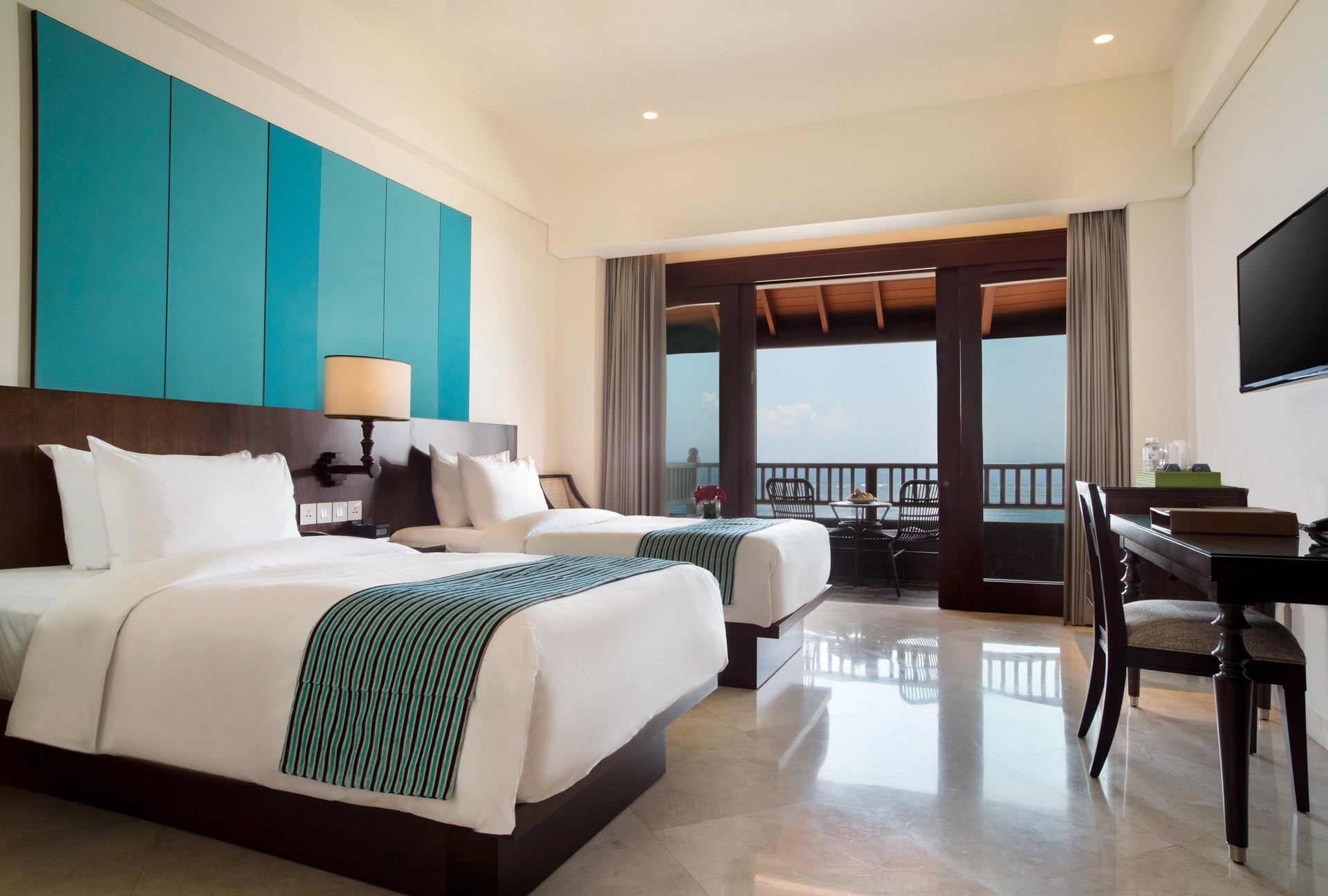 Room, Twin Beds, Ocean Front