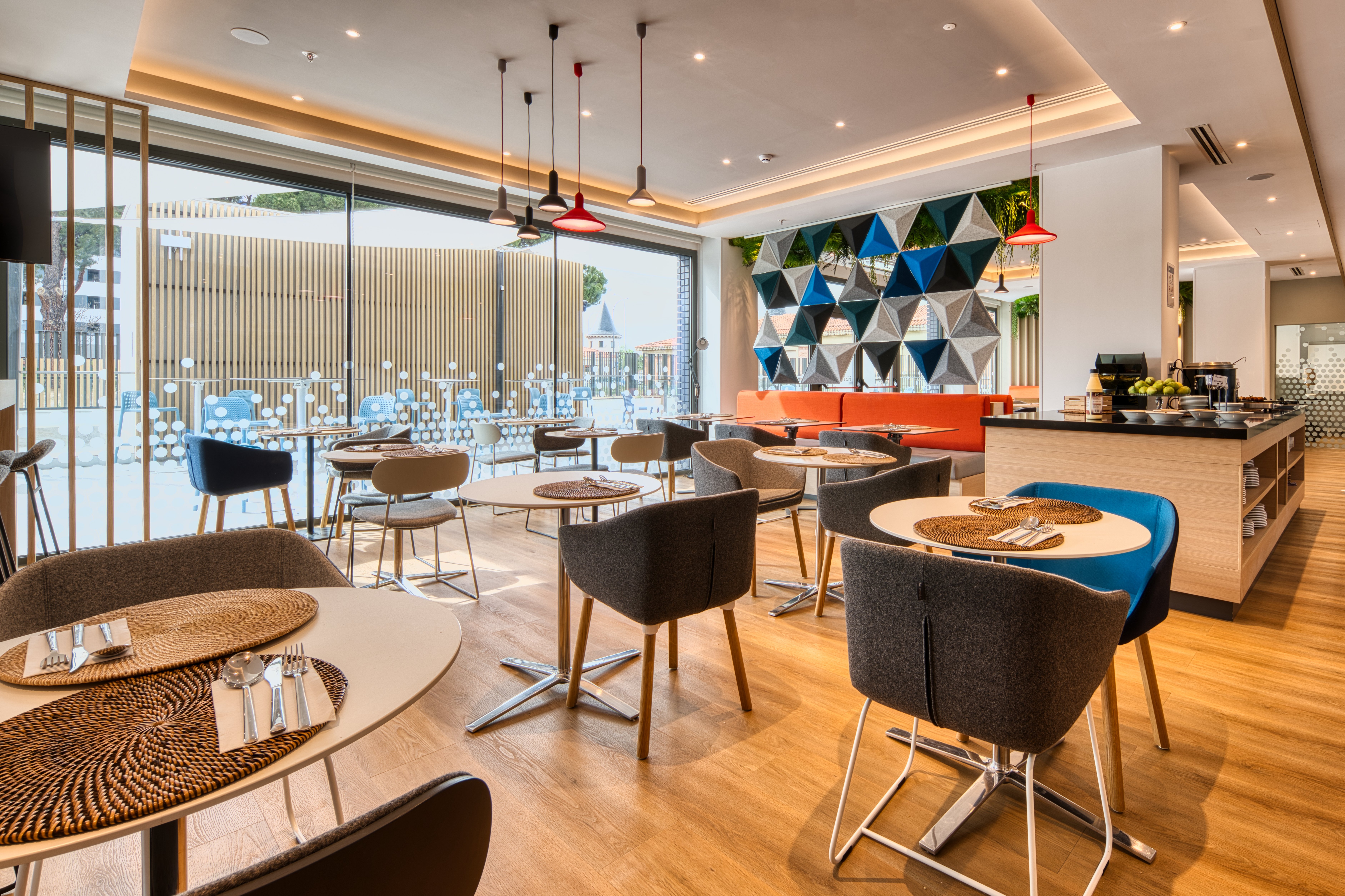 Holiday Inn Express Madrid Airport 31/40