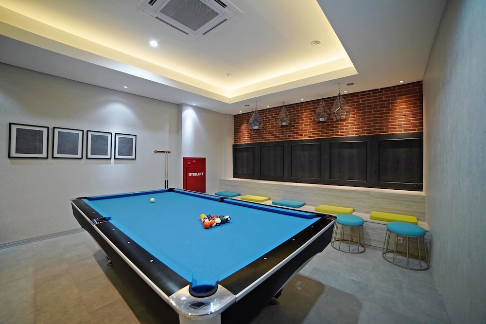 Palm Park Hotel Surabaya 28/46