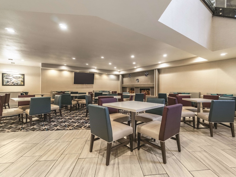 La Quinta Inn & Suites by Wyndham Glenwood Springs 41/56