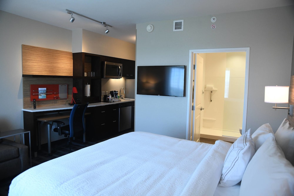 Towneplace Suites Kansas City At Briarcliff 14/45