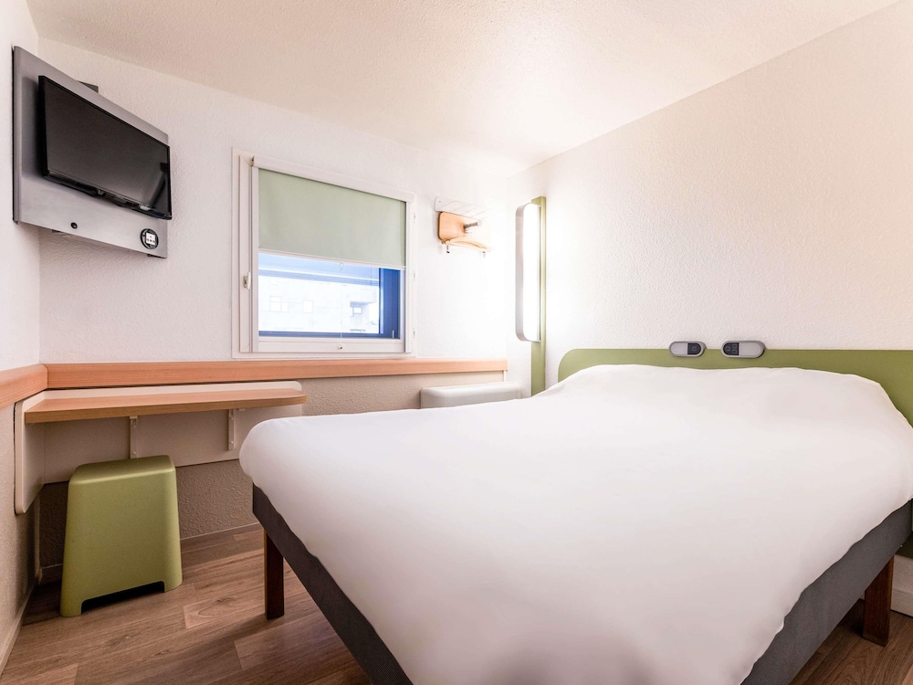 IBIS BUDGET BORDEAUX CENTRE MERIADECK 25/53