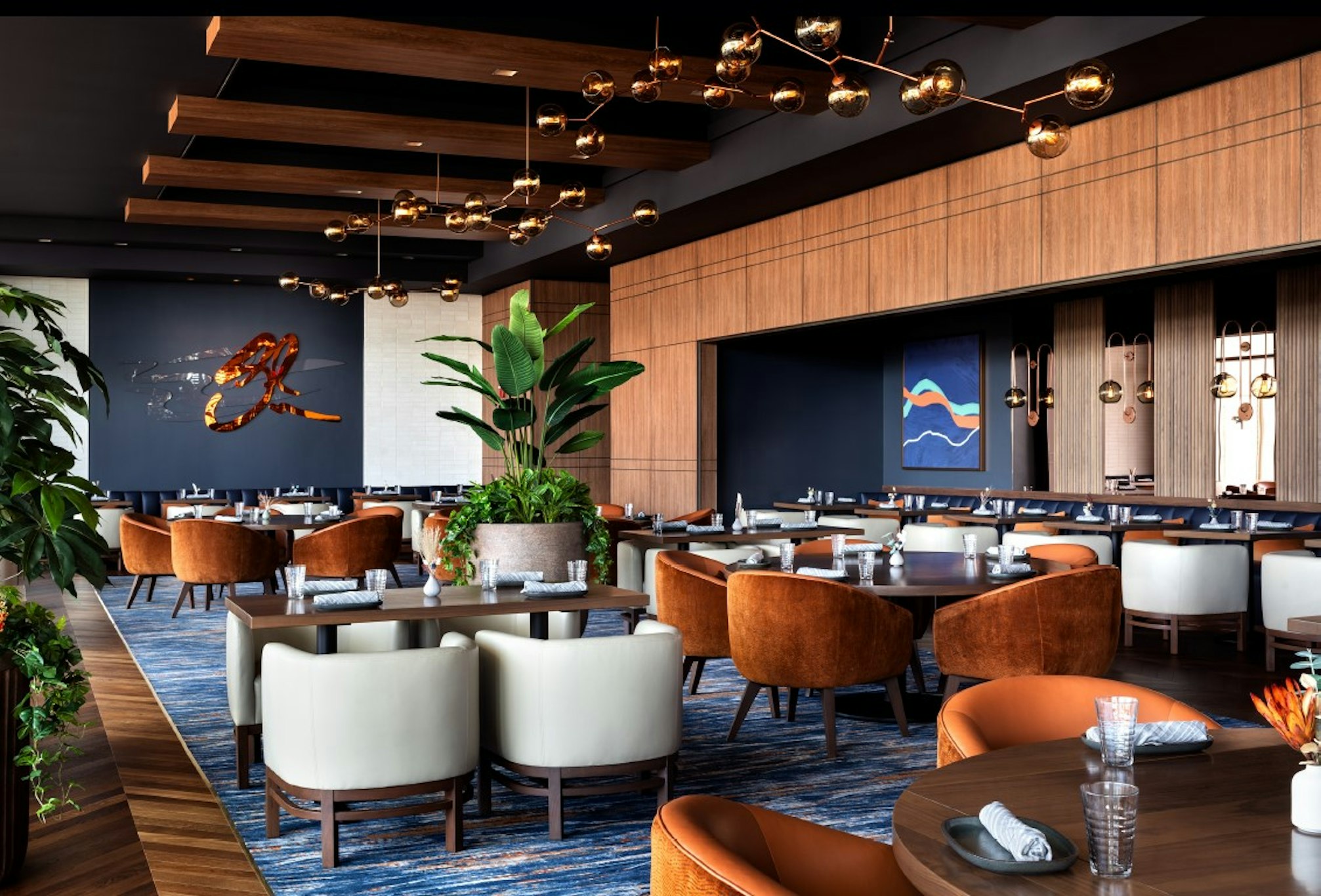 Four Seasons Hotel St. Louis 63/79