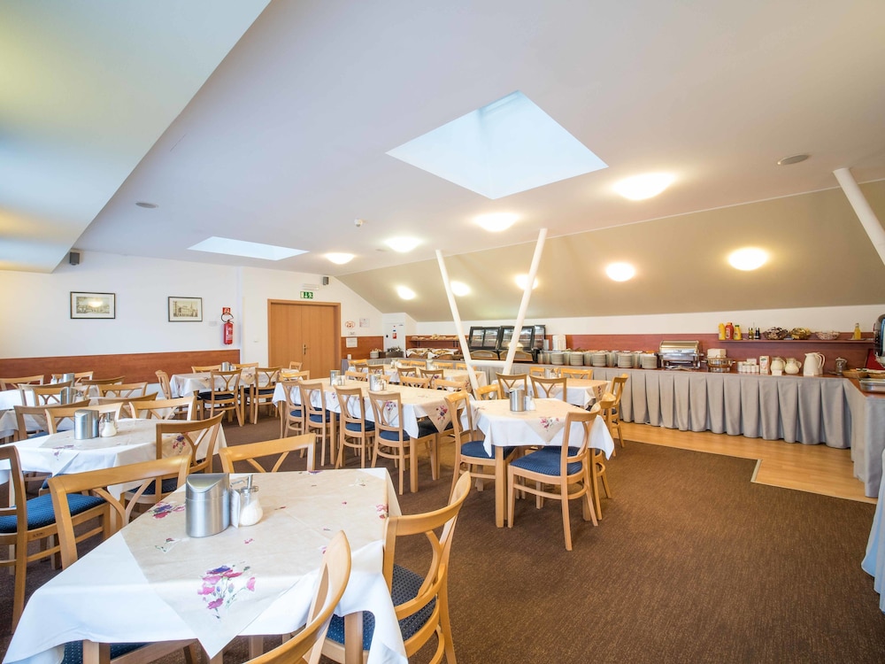 Beranek Hotel 53/64