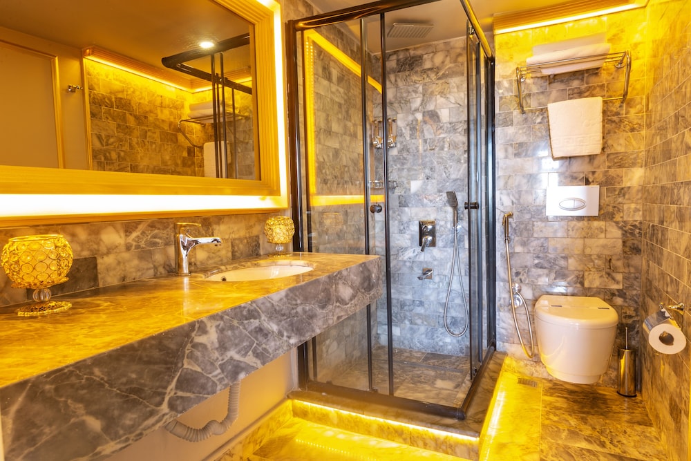 Andalouse Otel 48/49