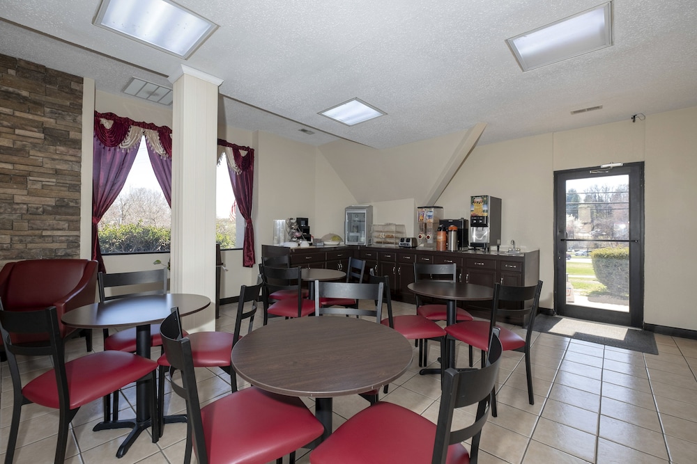 Red Roof Inn Warrenton 31/37