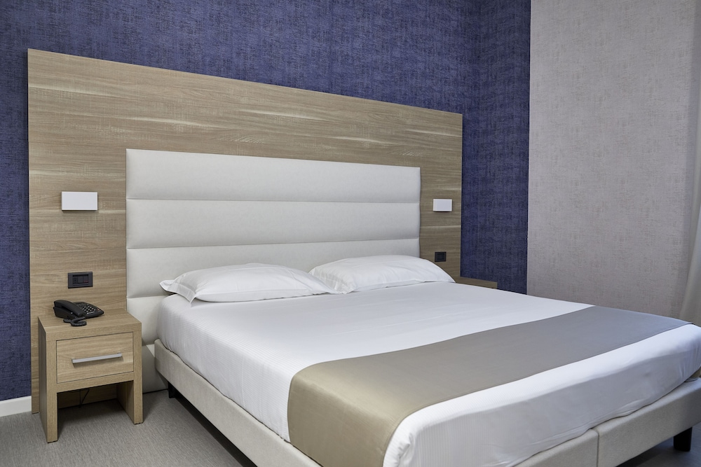 Hotel Concorde 18/36