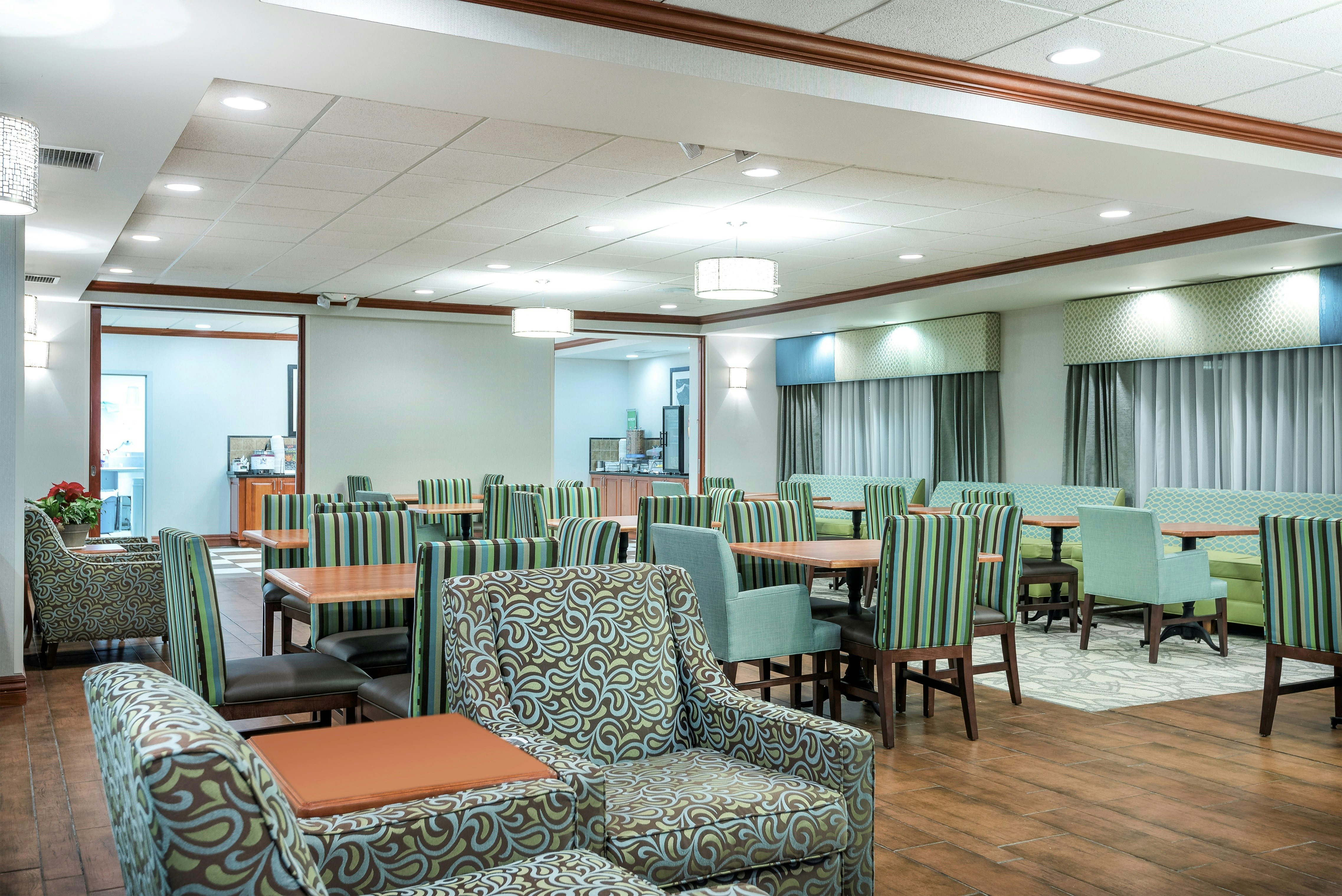 Hampton Inn Bellevue Nebraska 38/41