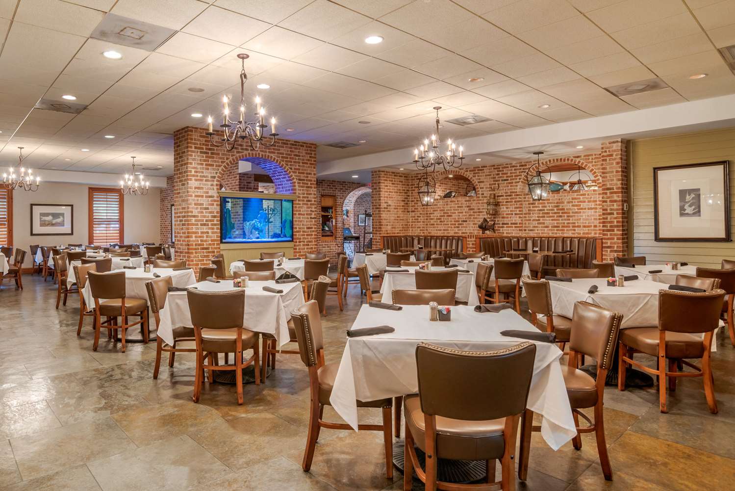 Clarion Inn Conference Center Gonzales, LA 33/41