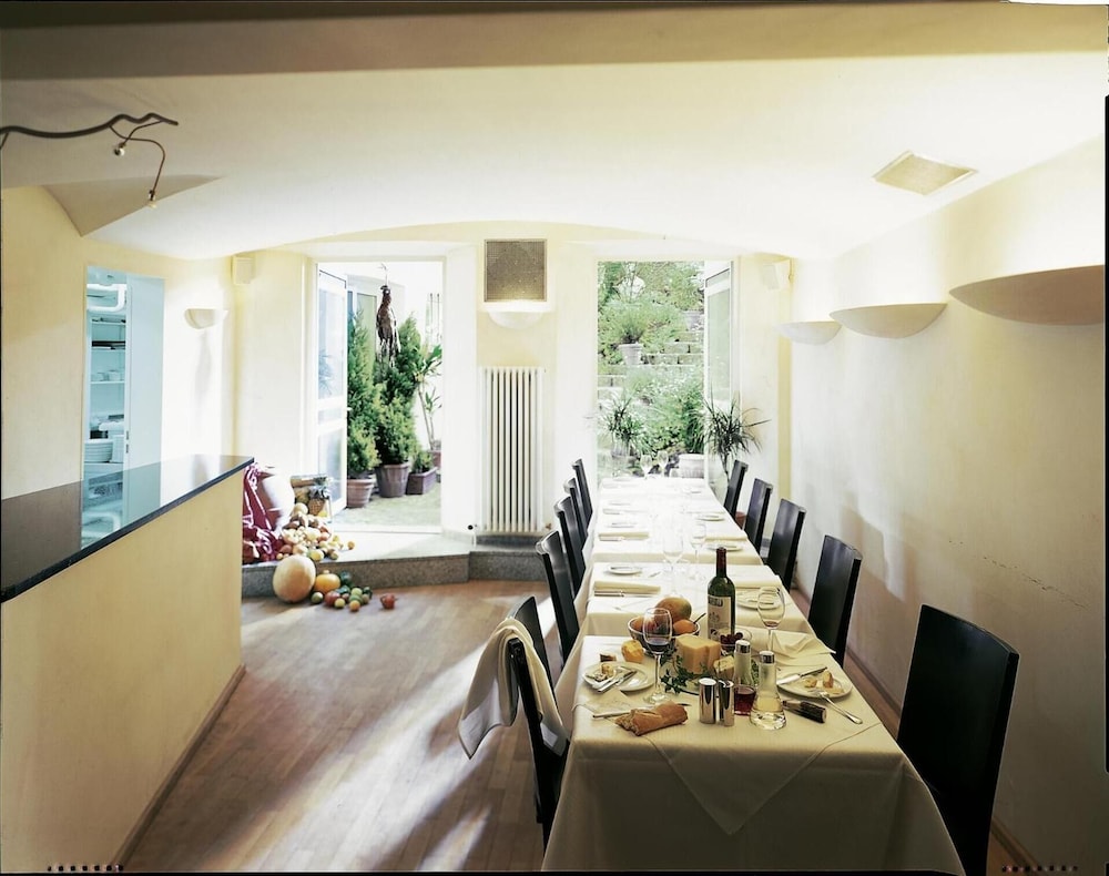 Aussen Alster Hotel 61/73