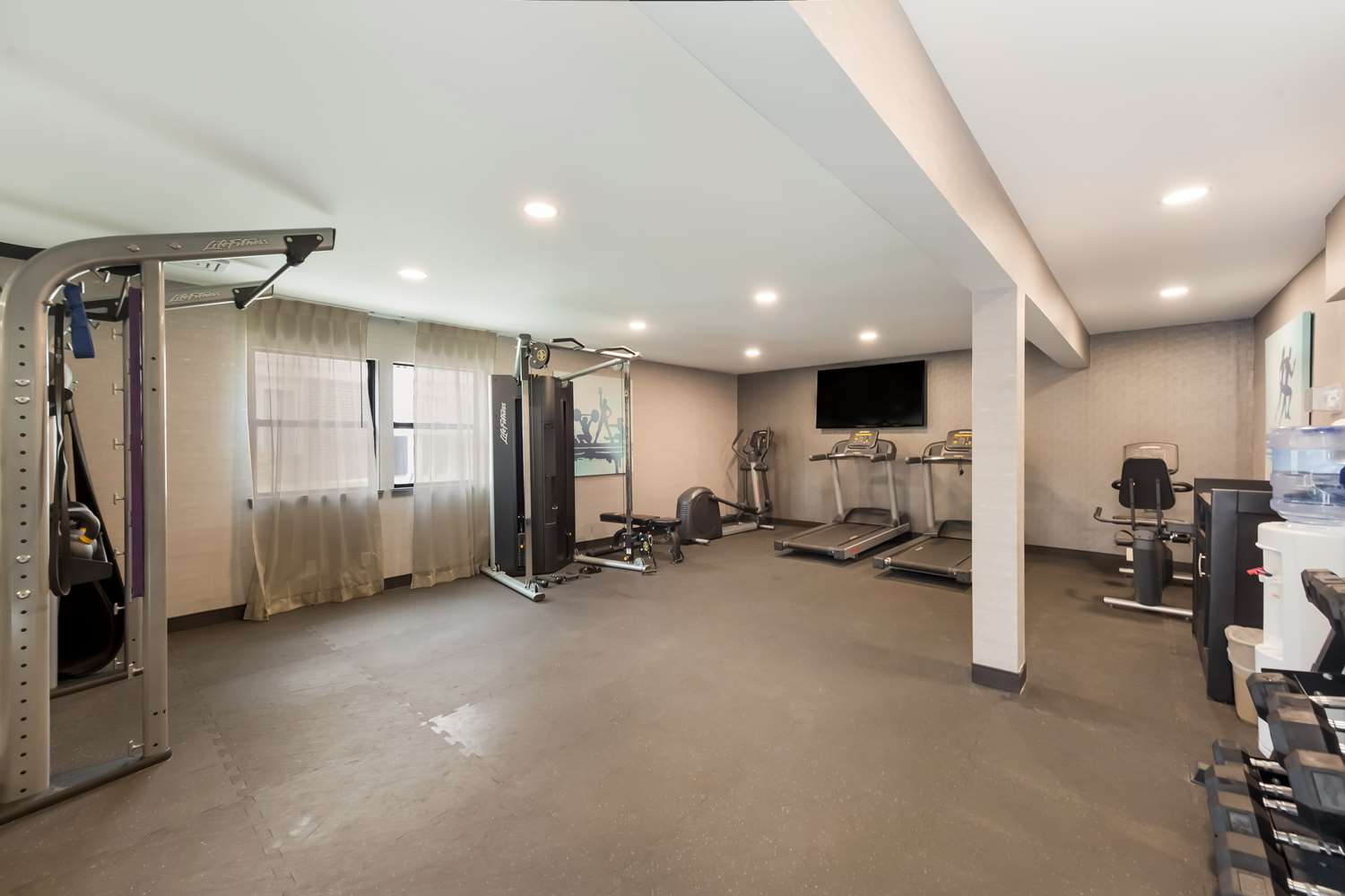 Best Western Fishkill Inn and Suites 27/53