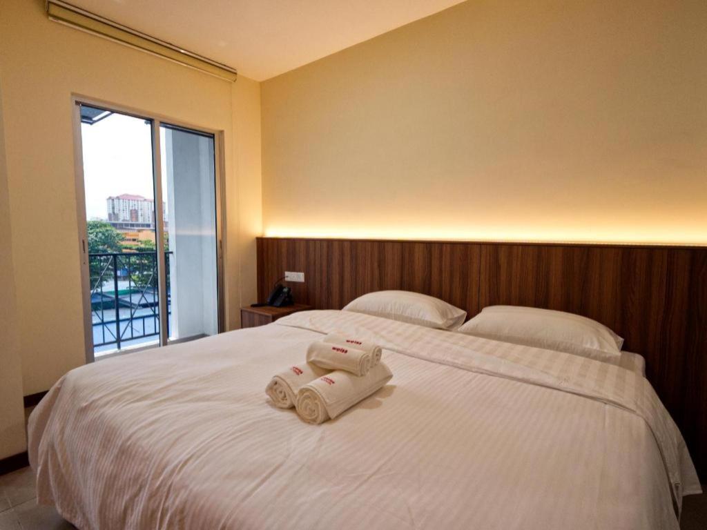 Weiss Hotels Kepong Baru 18/35