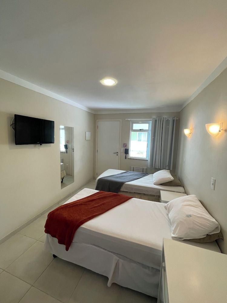 HOTEL CANTAREIRA 11/60