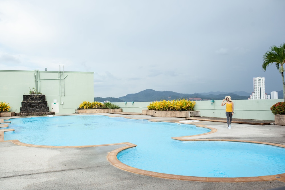 swimming pool spa