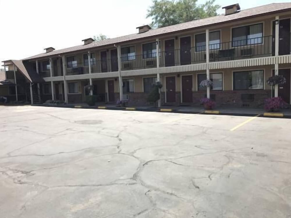 Klamath Motor Lodge 4/64