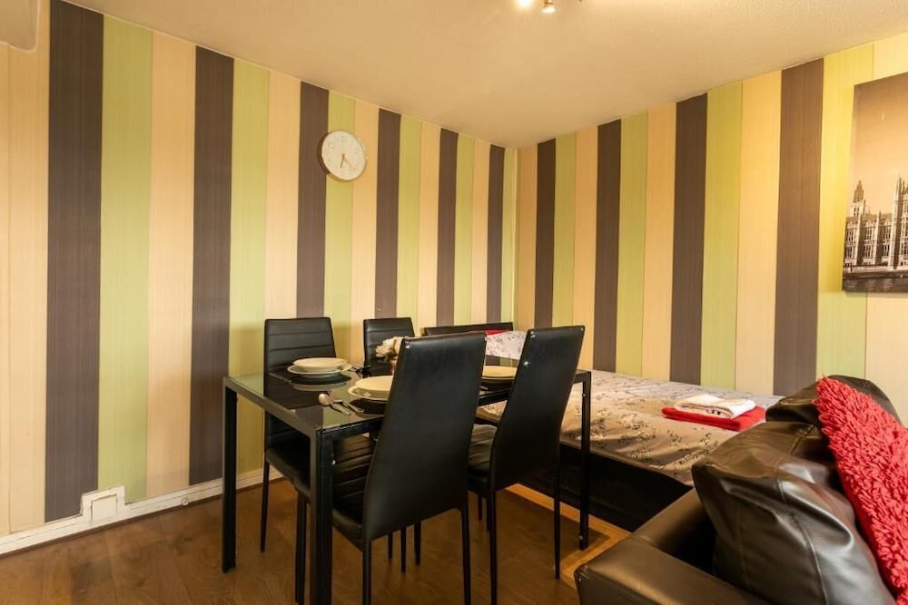 Victoria Centre Apartments &amp; Annexe 43/50