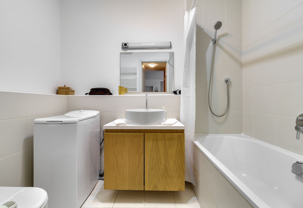Quality Point Apartment 9/44