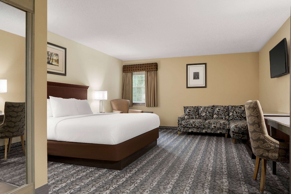 Travelodge by Wyndham Coffeyville 9/48