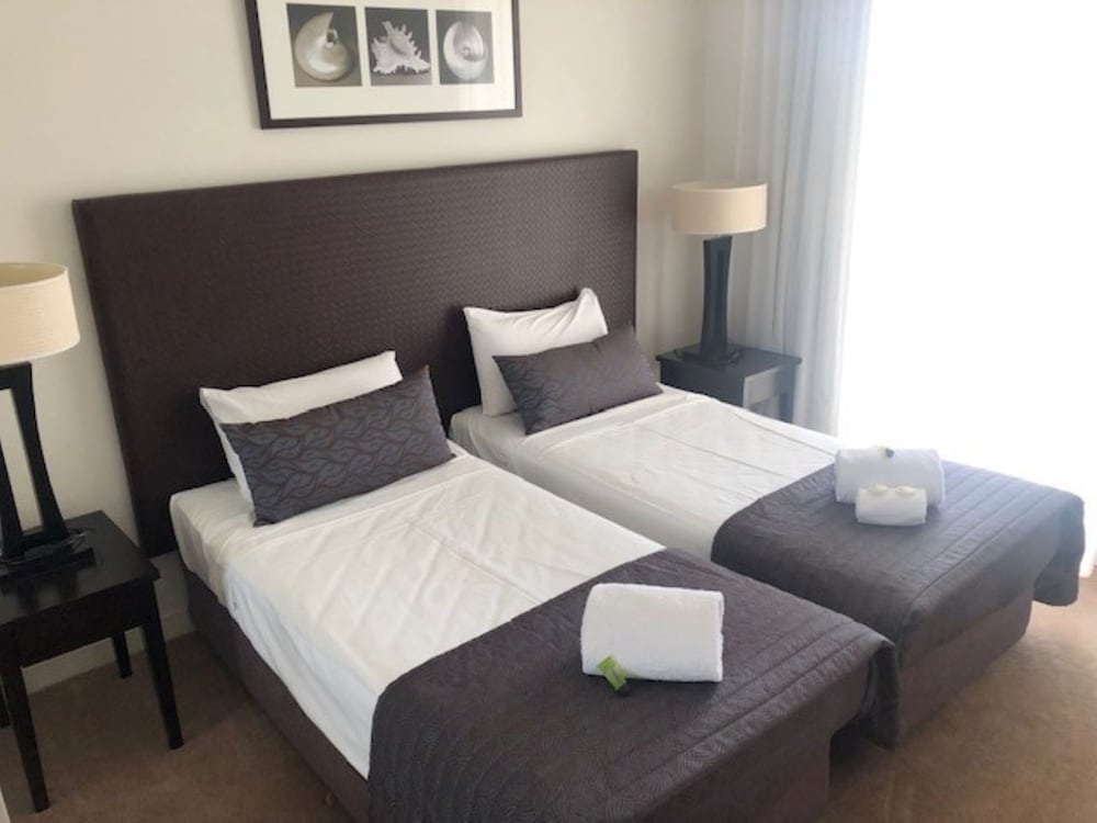 Grand Mercure Allegra Hervey Bay 14/74