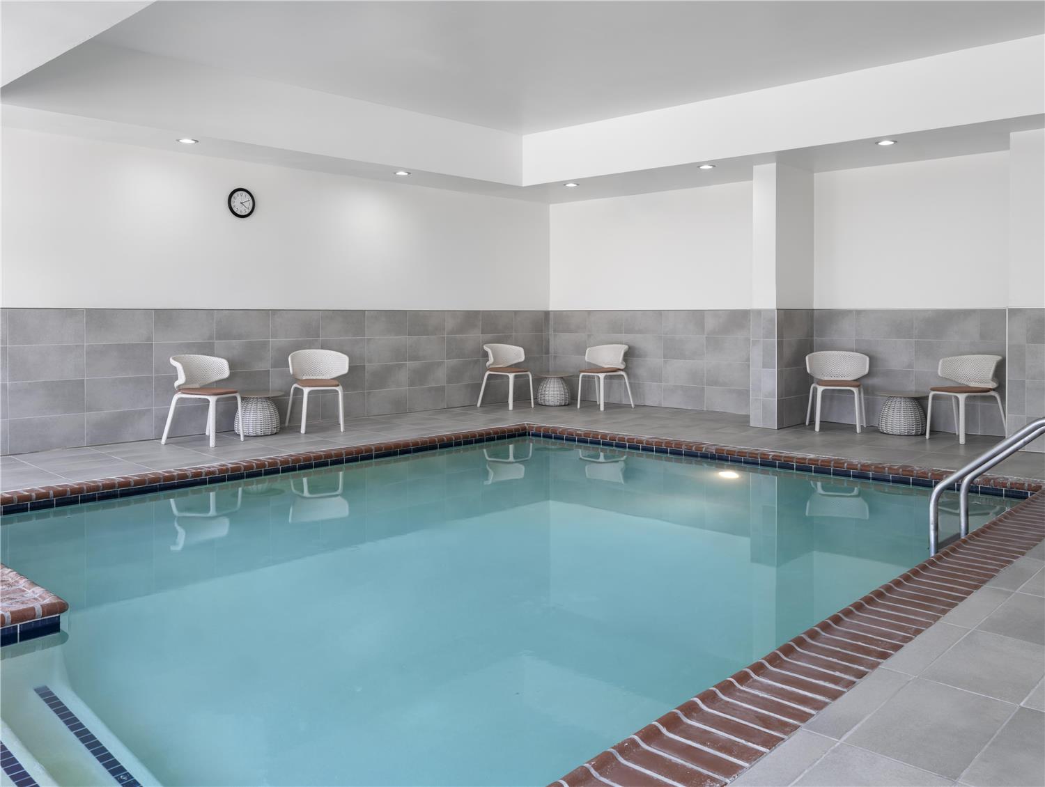 swimming pool spa