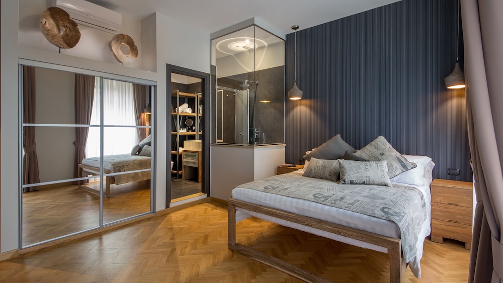 Qt Suites Roma 37/47