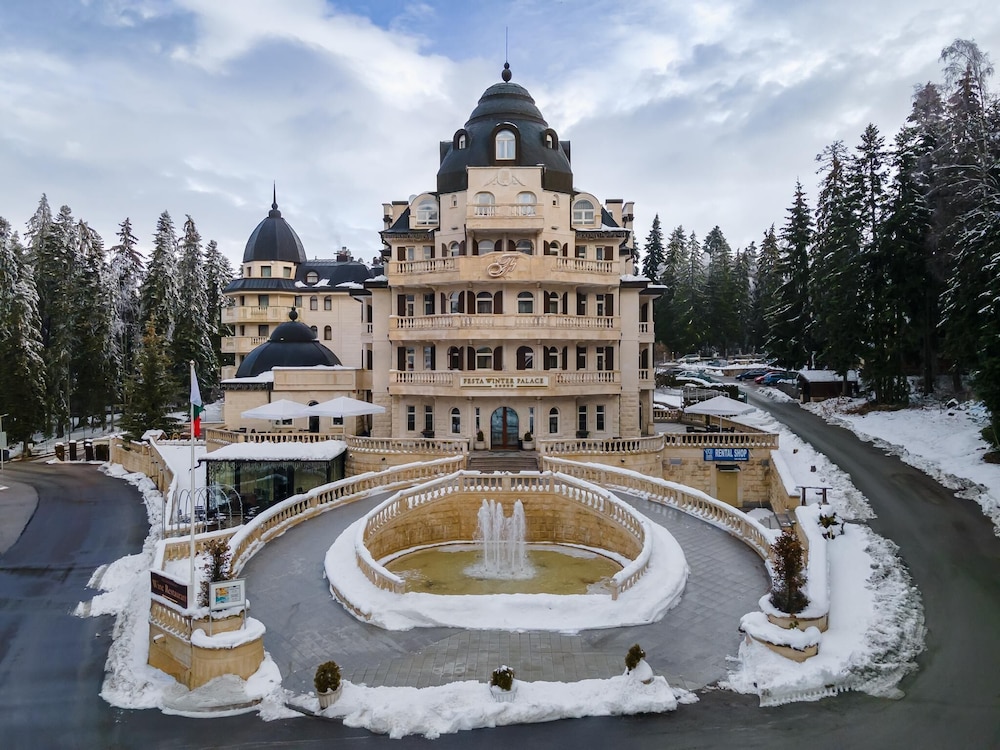 Festa Winter Palace in Samokov