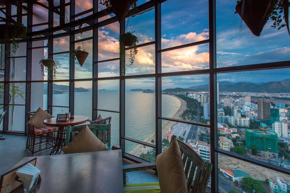 Havana Nha Trang Hotel 37/49