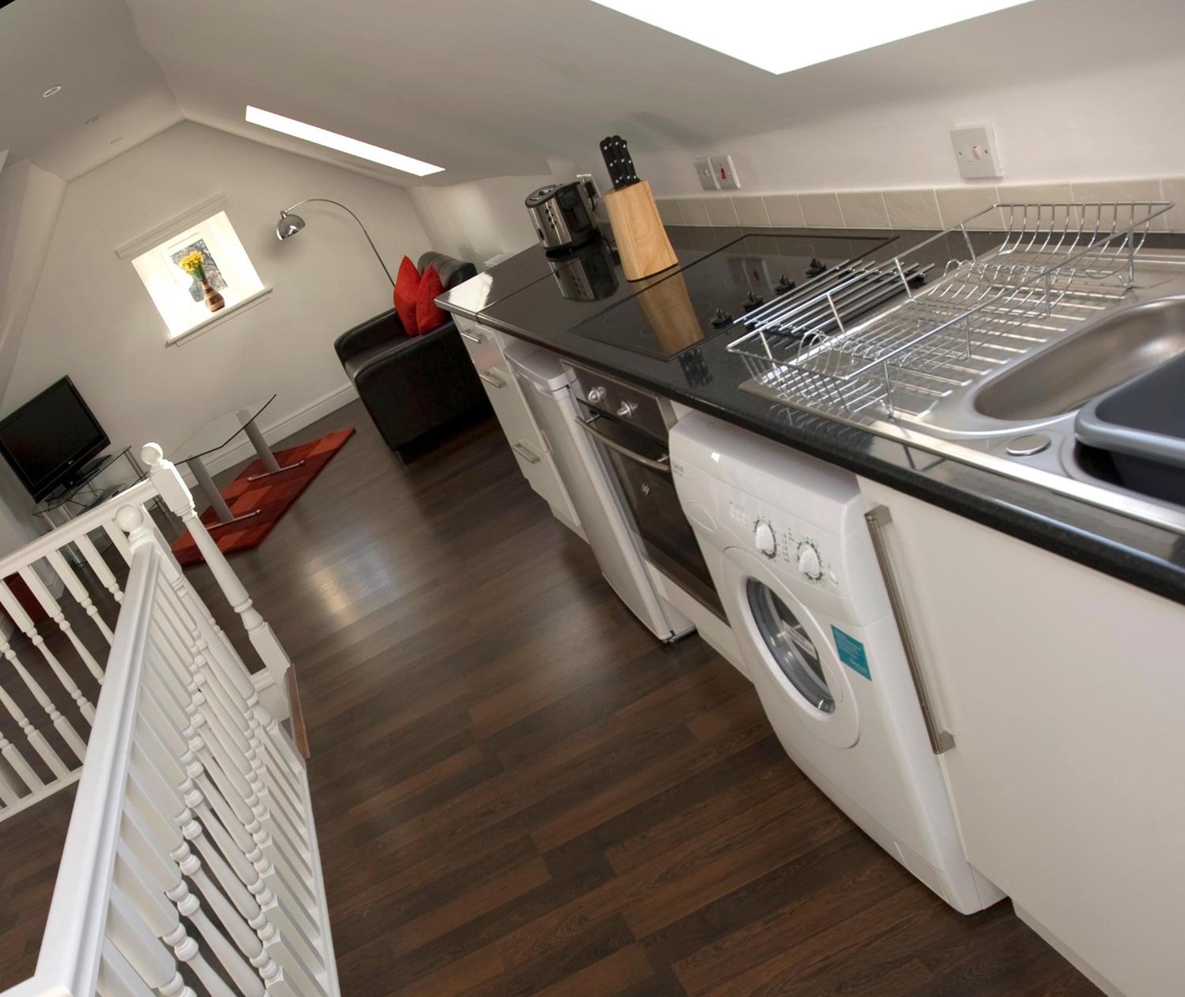 Aberdeen Serviced Apartments - The Lodge 1/13
