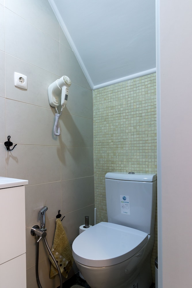 1 BEDROOM, COZY, CLASSIC, APARTMENT
