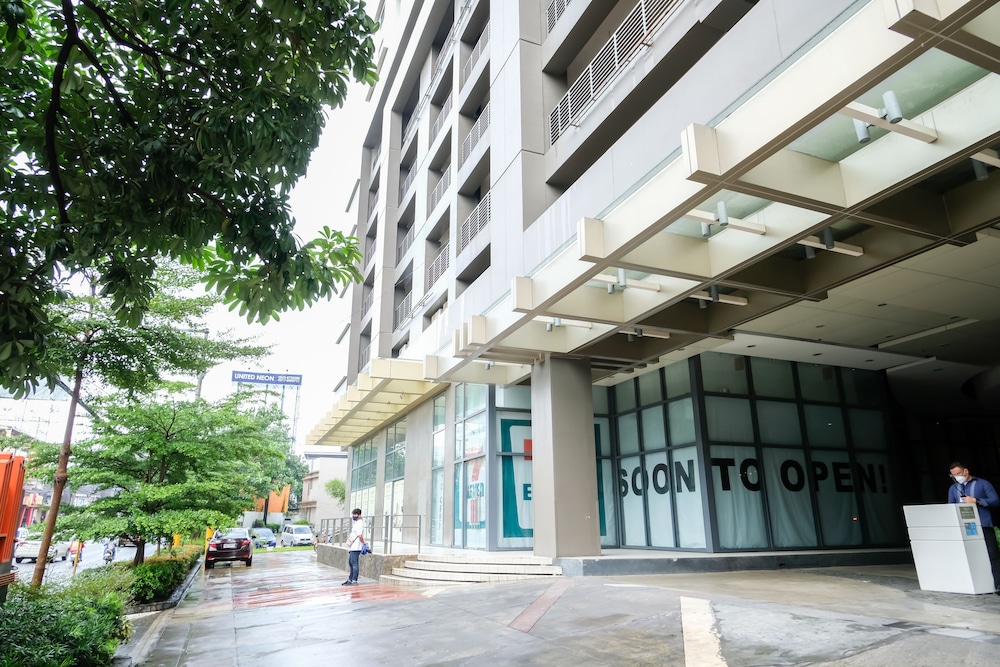 Ecj Cozy Studio Units At Horizons 101 15/50