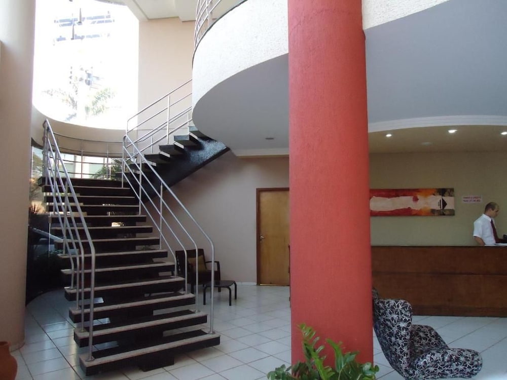 Colorado Plaza Hotel 35/45